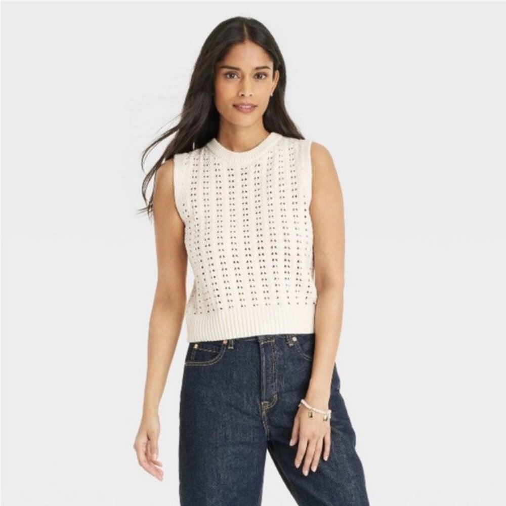 Target Universal Thread sweater vest, medium